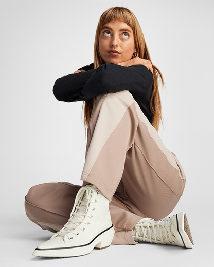 Chuck 70 De Luxe Pointed