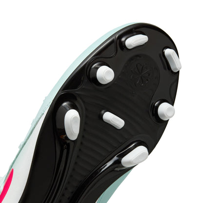 Nike Jr. Phantom Luna 2 Club Little/Big Kids' MG High-Top Soccer Cleats