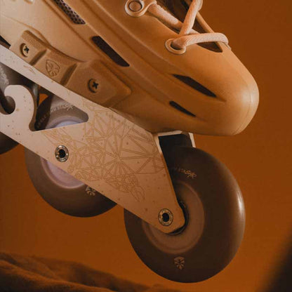 Flying Eagle F4 Raven Sands Skates